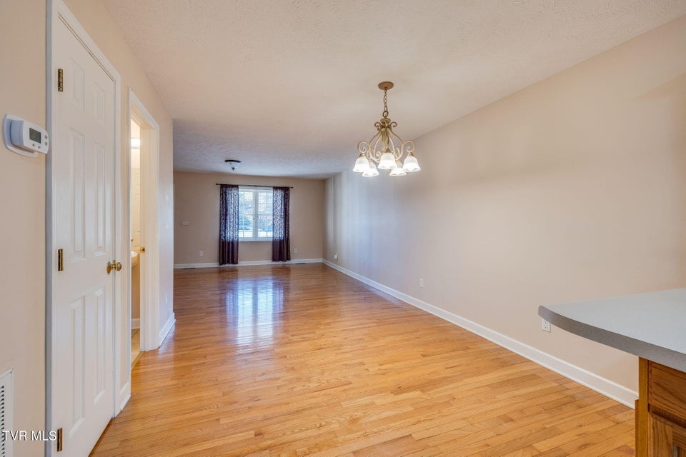 Photo #8: 617 Highway 91 