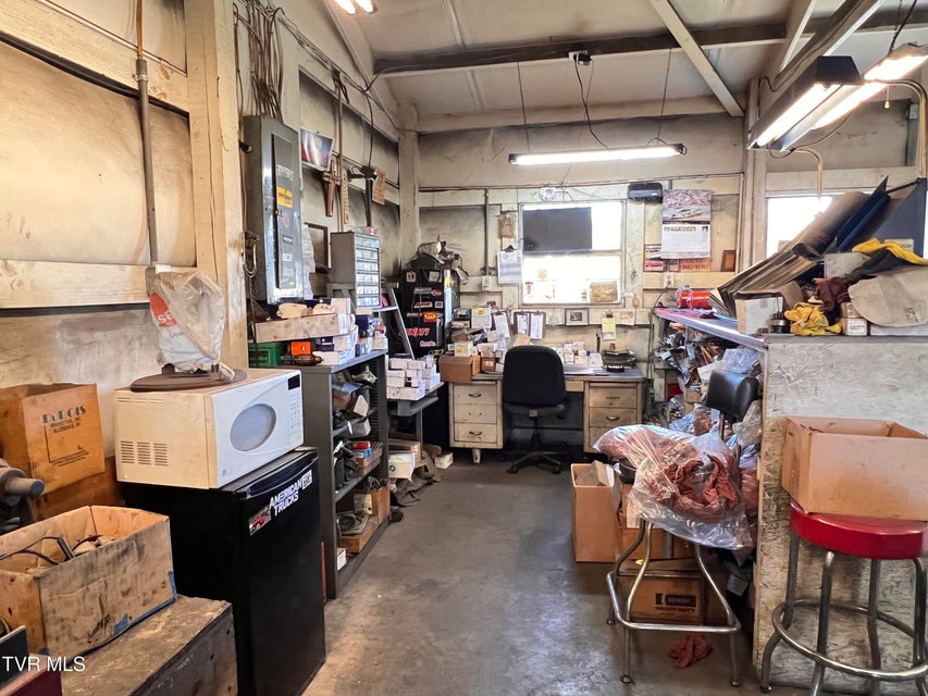 Photo #16: 1930 Snapps Ferry Road