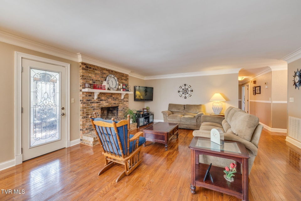 Photo #8: 520 Valley Drive