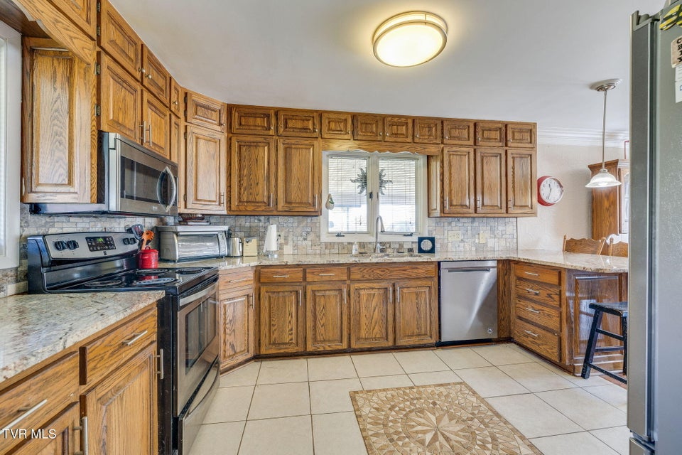 Photo #14: 520 Valley Drive