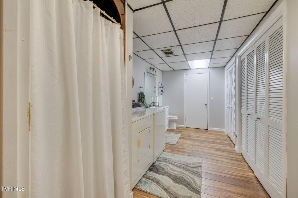 Photo #32: 520 Valley Drive