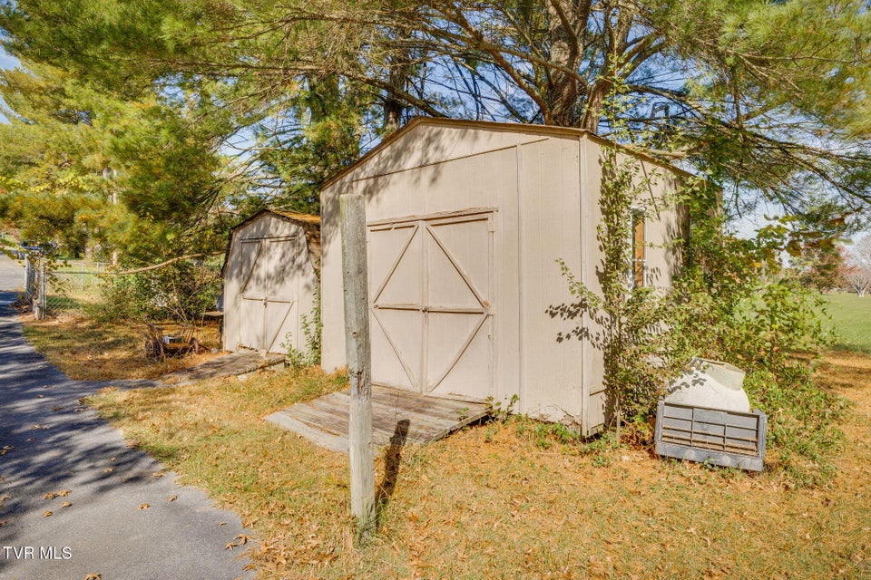 Photo #42: 520 Valley Drive