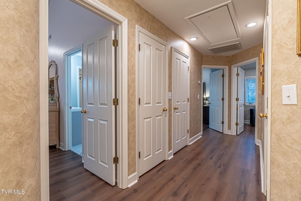 Photo #37: 469 Winterham Drive