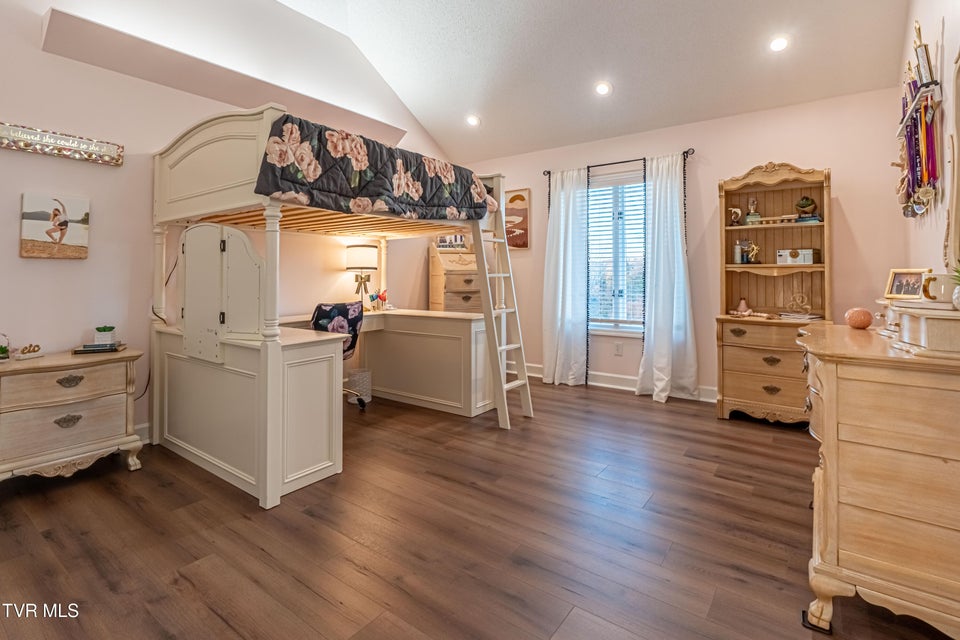 Photo #38: 469 Winterham Drive