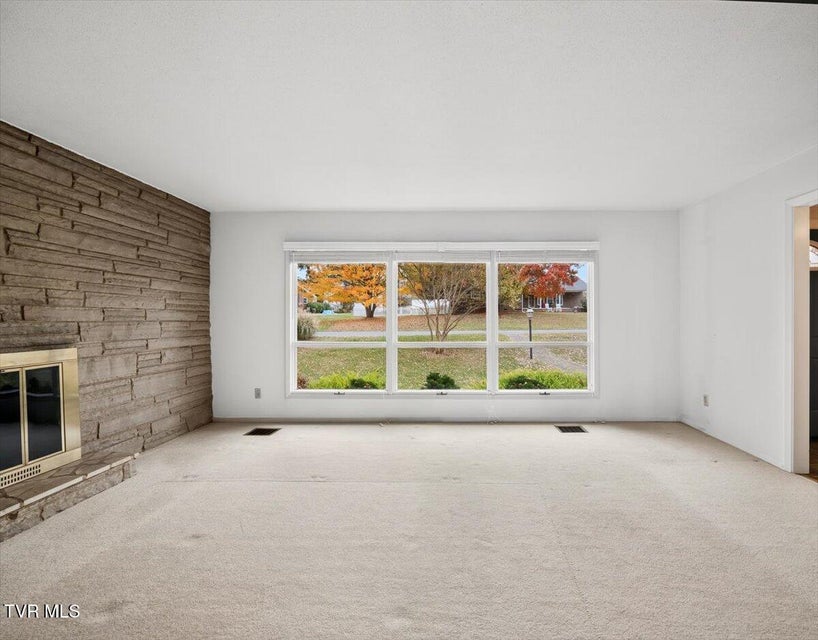 Photo #10: 1707 Fairway Drive