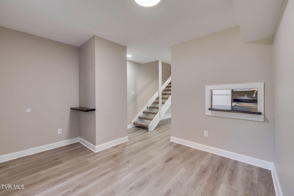 Photo #6: 115 Beechnut Street