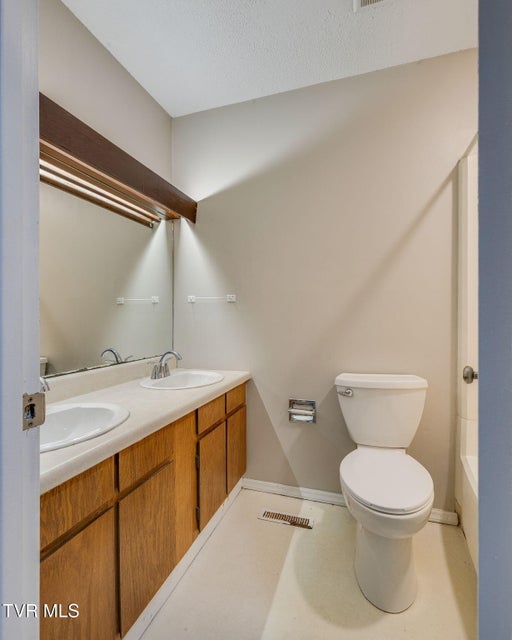 Photo #16: 115 Beechnut Street