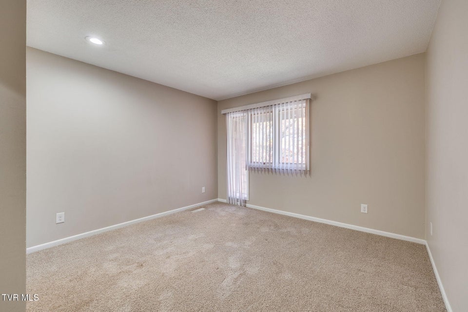 Photo #18: 115 Beechnut Street