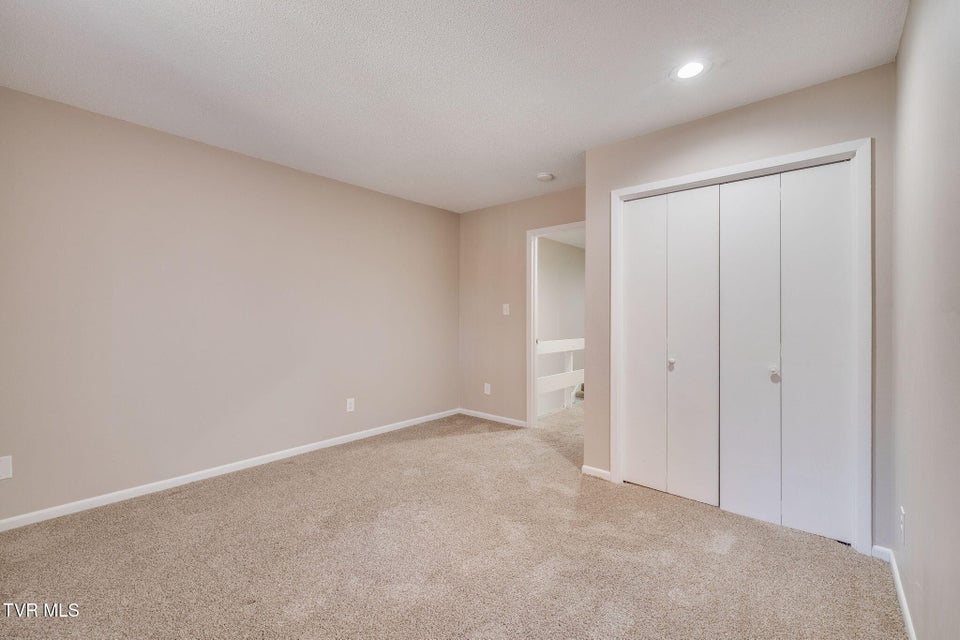 Photo #20: 115 Beechnut Street