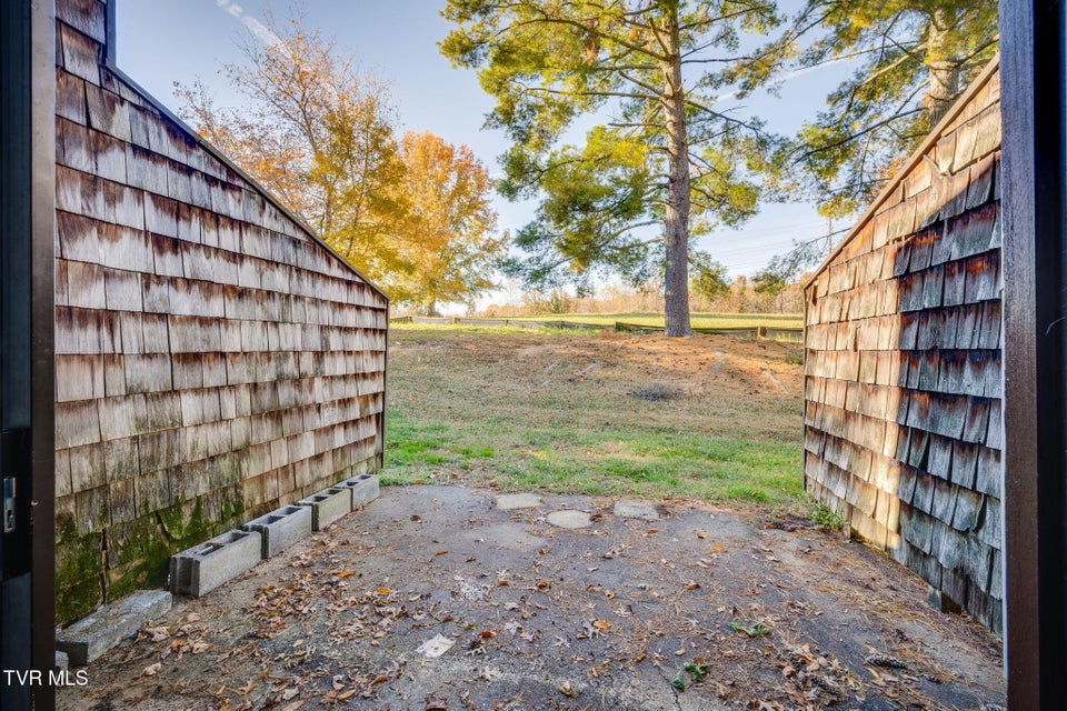 Photo #22: 115 Beechnut Street