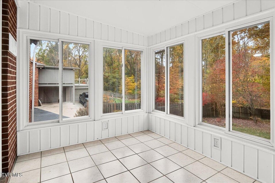 Photo #33: 1707 Fairway Drive