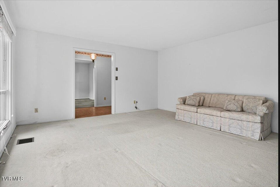 Photo #16: 1707 Fairway Drive