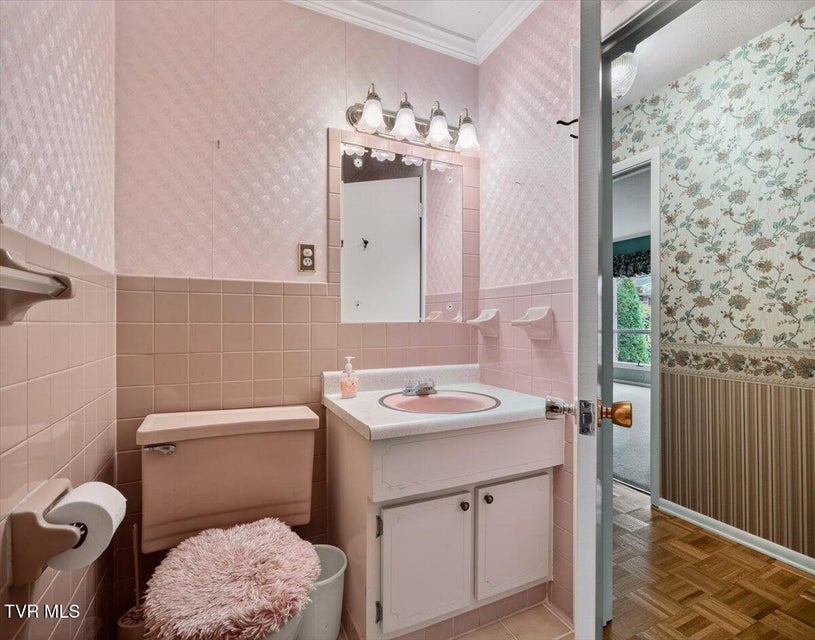 Photo #38: 1707 Fairway Drive