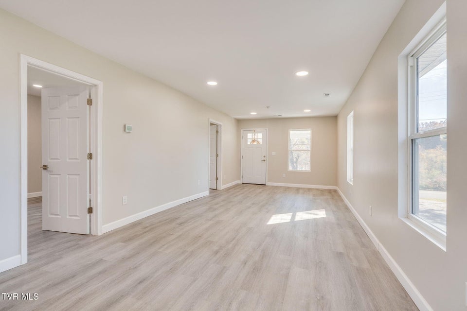 Photo #5: 1701 Millard Street