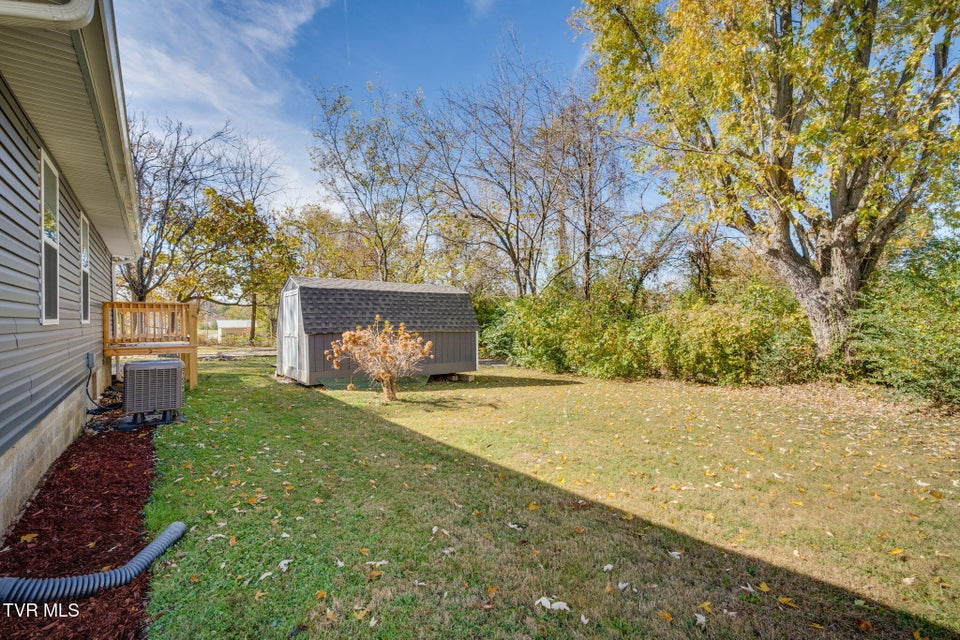 Photo #23: 1701 Millard Street