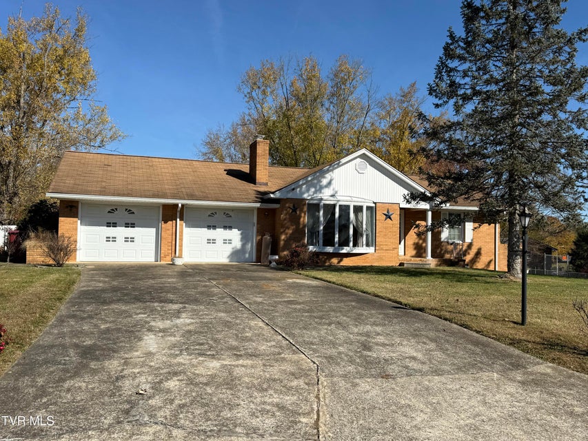 Photo #2: 3303 Martin Farm Road