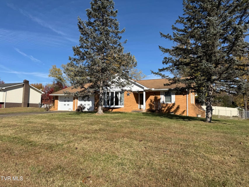 Photo #10: 3303 Martin Farm Road