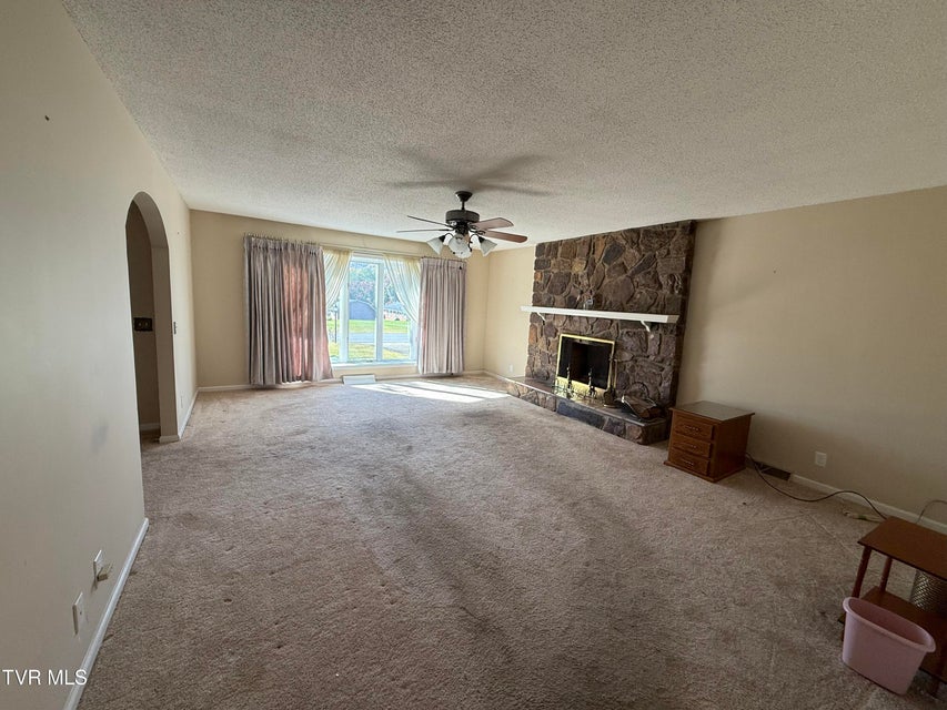 Photo #20: 3303 Martin Farm Road