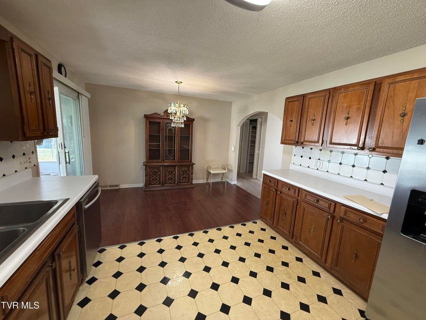 Photo #23: 3303 Martin Farm Road