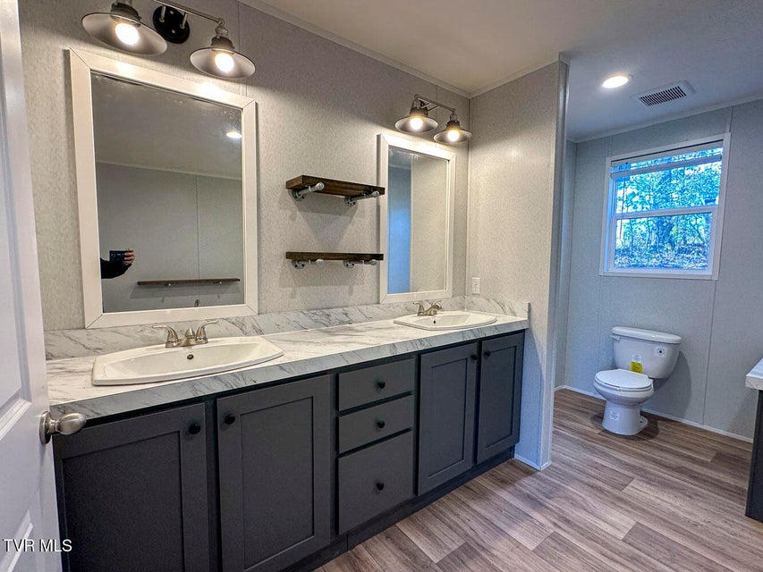 Photo #19: 354 Bungalow Drive