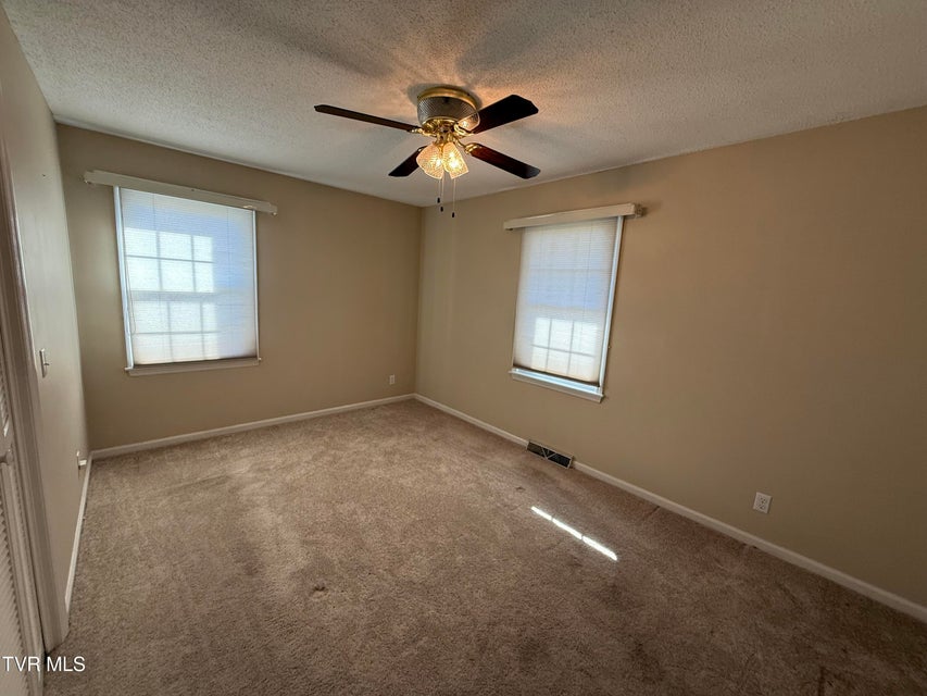 Photo #43: 3303 Martin Farm Road