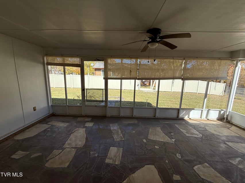 Photo #51: 3303 Martin Farm Road