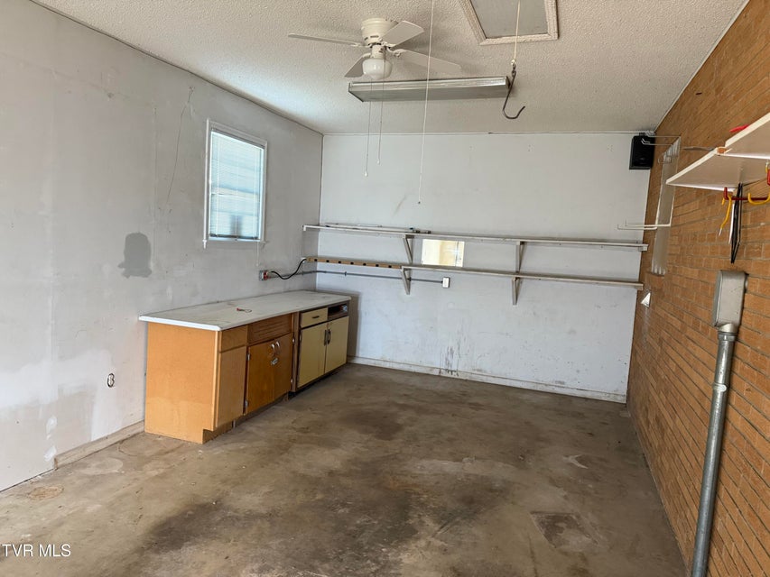 Photo #56: 3303 Martin Farm Road