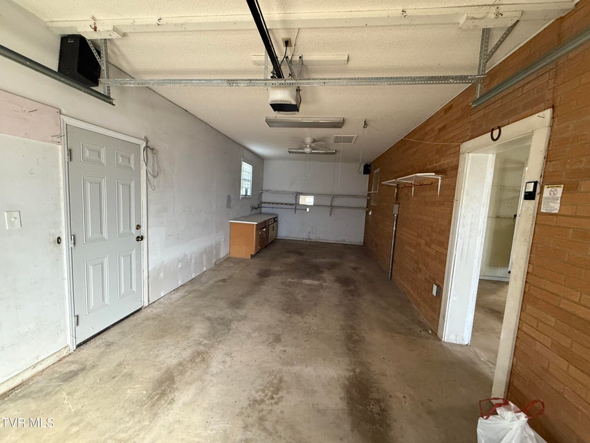 Photo #58: 3303 Martin Farm Road