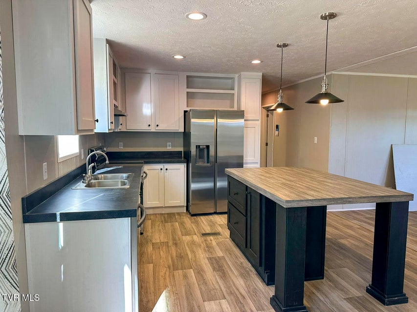 Photo #8: 350 Bungalow Drive