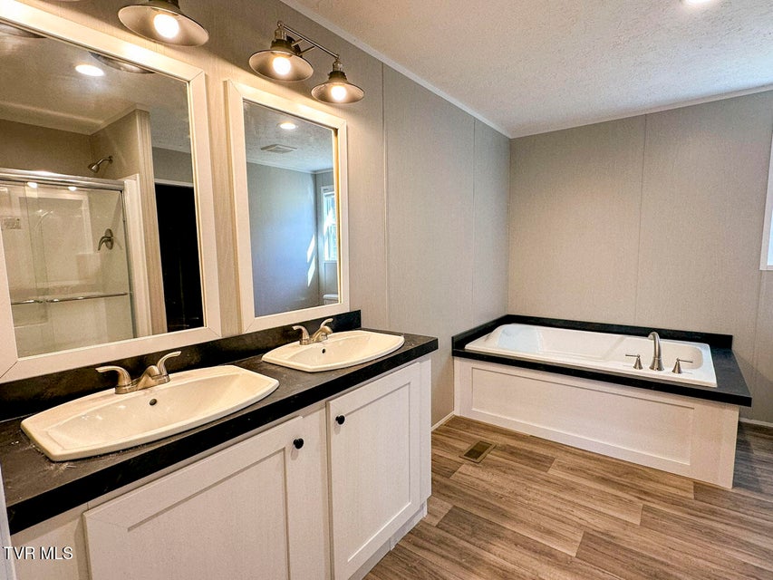 Photo #15: 350 Bungalow Drive