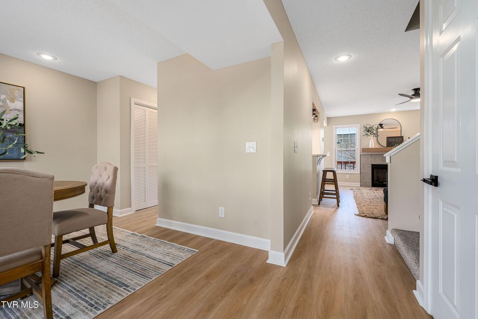 Photo #5: 125 Bentley Parc 