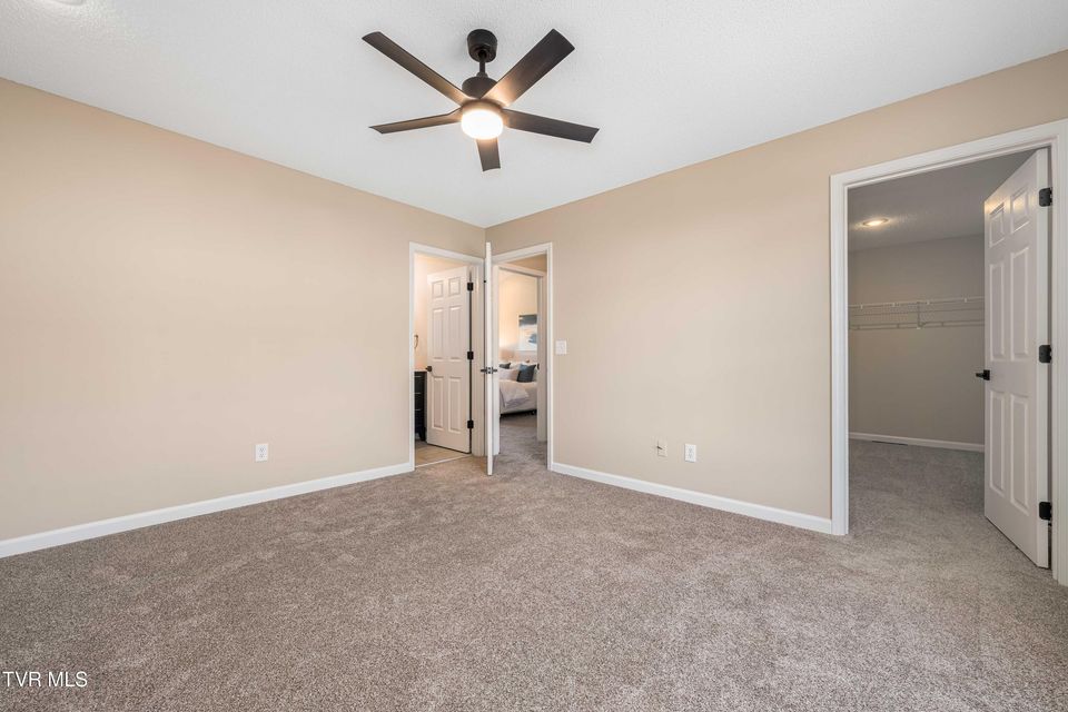 Photo #19: 125 Bentley Parc 