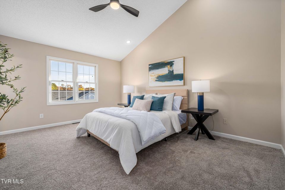 Photo #22: 125 Bentley Parc 