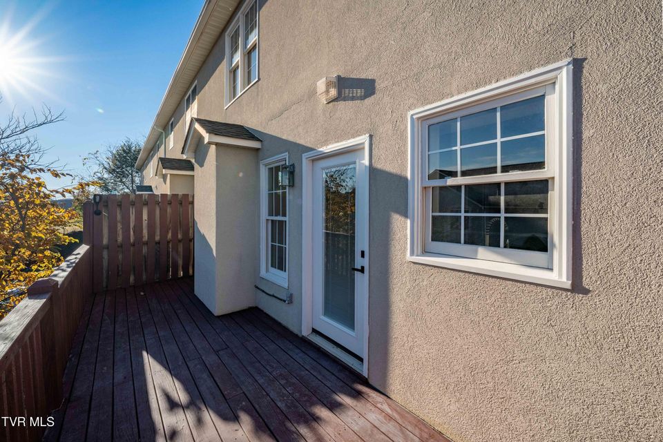 Photo #36: 125 Bentley Parc 