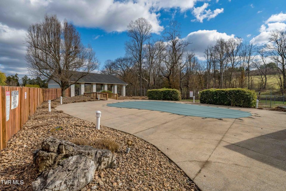 Photo #44: 125 Bentley Parc 