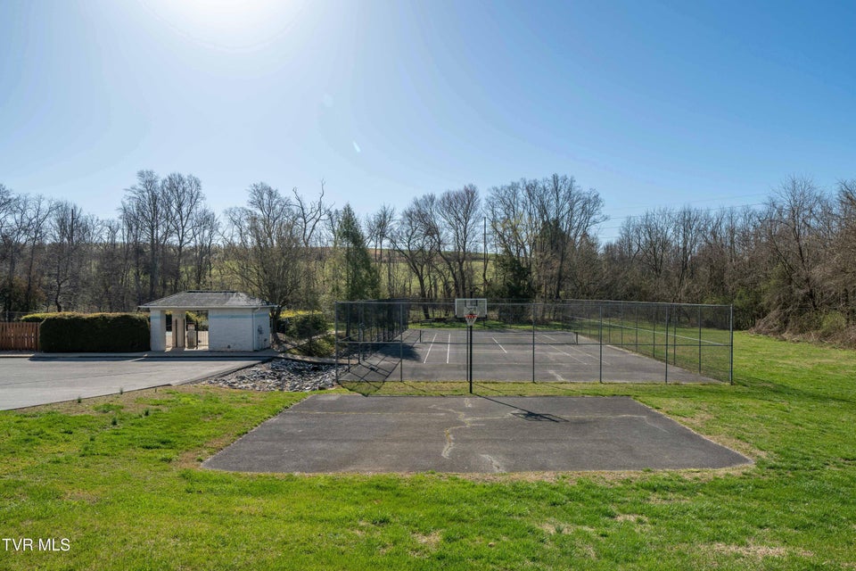 Photo #39: 125 Bentley Parc 