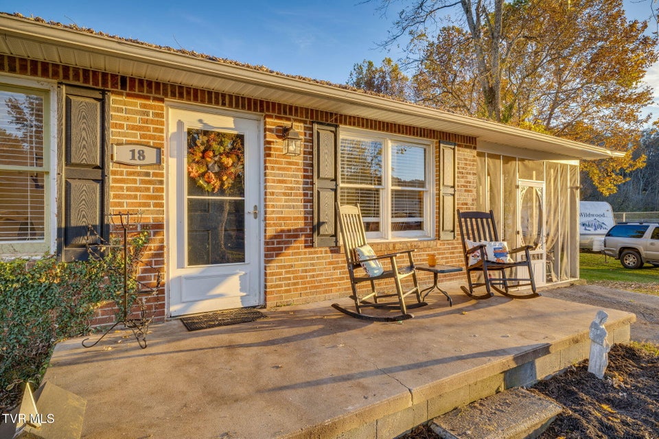 Photo #4: 18 Ross Street