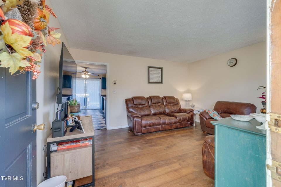 Photo #5: 18 Ross Street