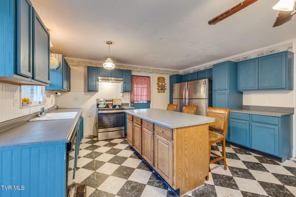 Photo #10: 18 Ross Street