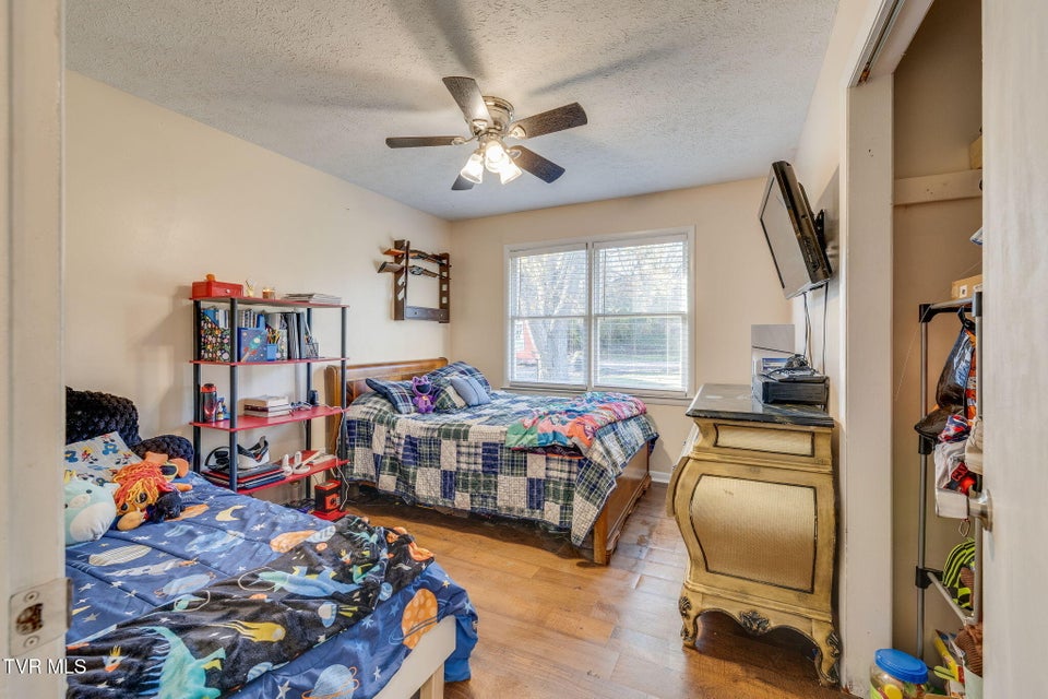 Photo #20: 18 Ross Street