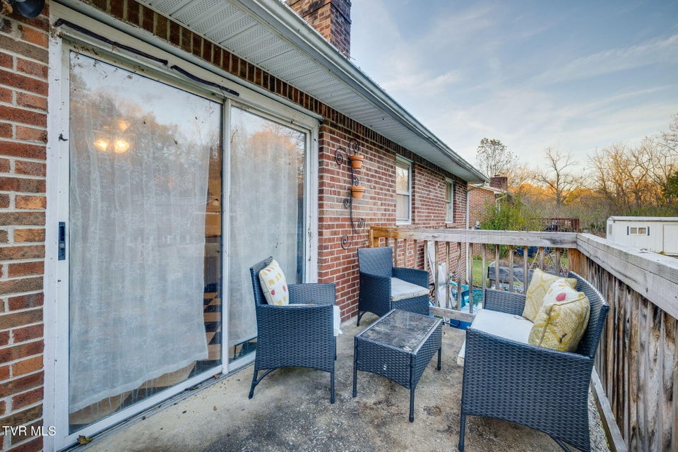 Photo #22: 18 Ross Street