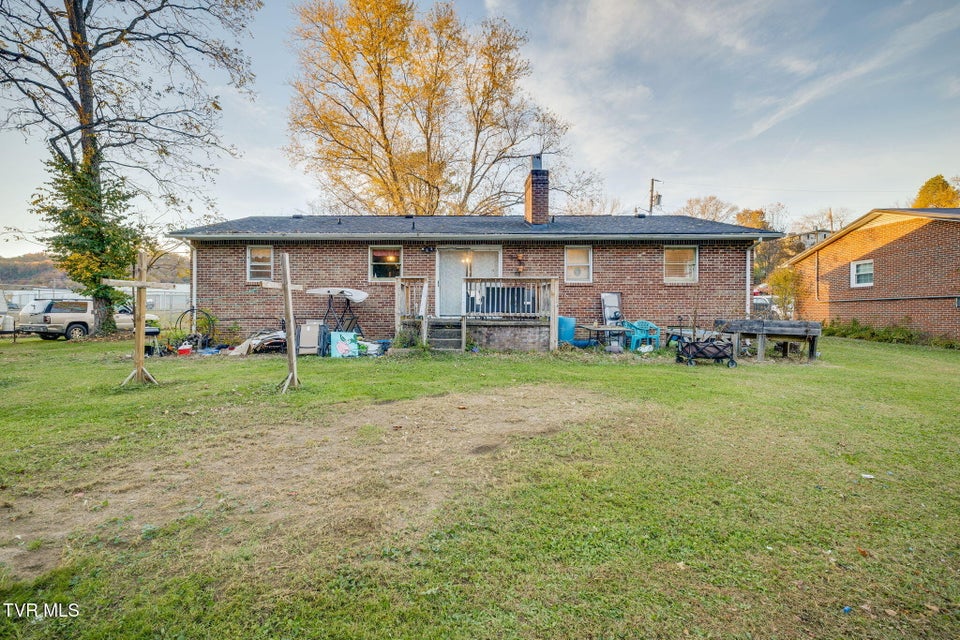 Photo #24: 18 Ross Street