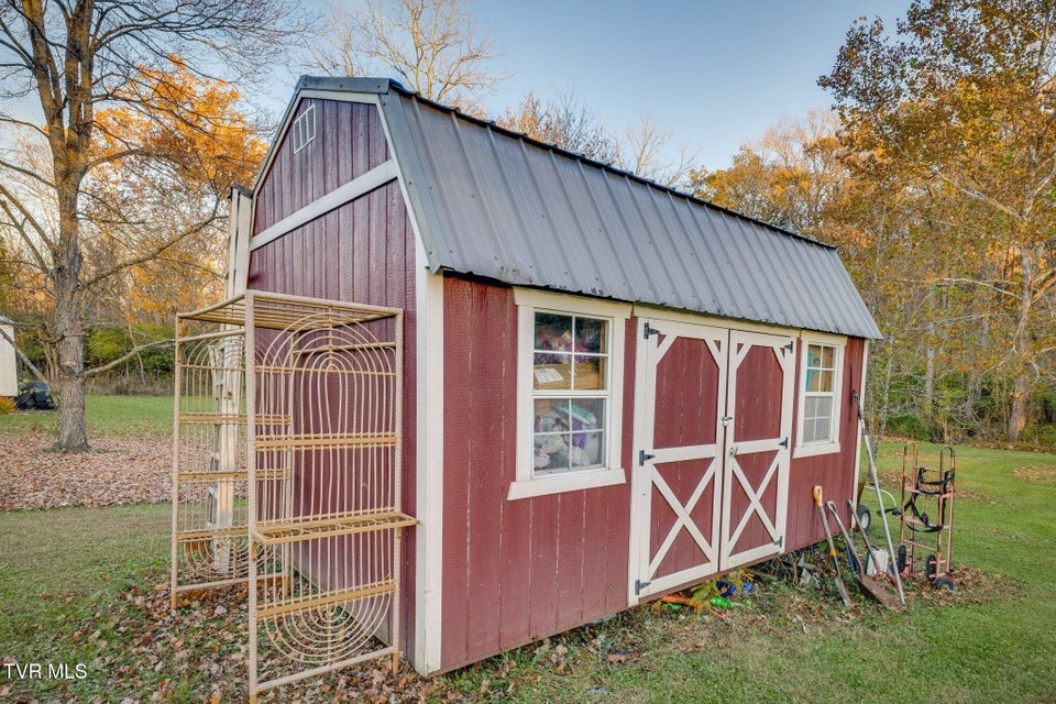 Photo #25: 18 Ross Street