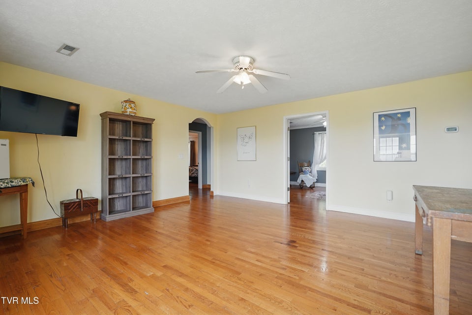 Photo #34: 4296 Bloomingdale Road