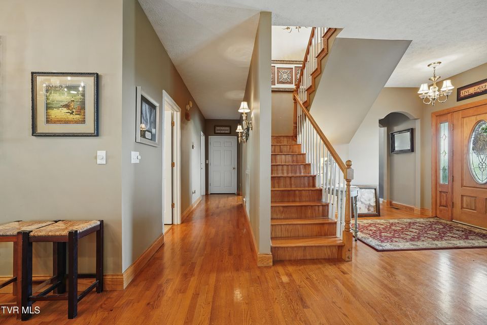 Photo #6: 4296 Bloomingdale Road