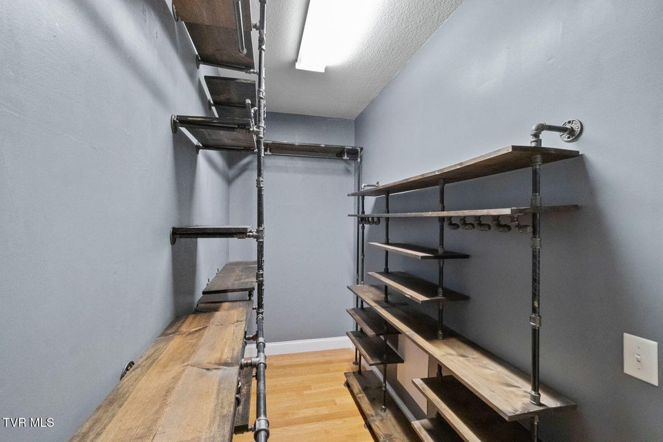 Photo #18: 207 Planters Row 