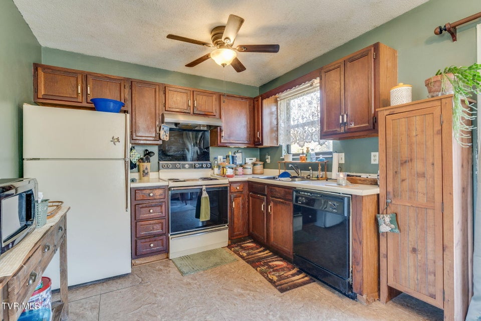 Photo #10: 114 Starlite Drive