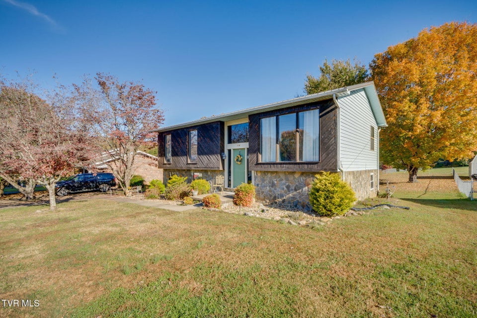 Photo #3: 114 Starlite Drive