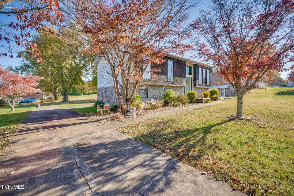 Photo #2: 114 Starlite Drive