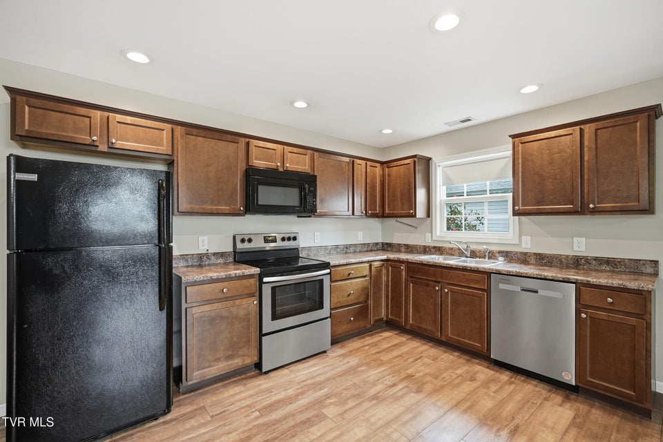 Photo #10: 2504 Overlook Road